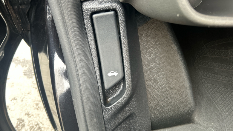 Ford Transit Custom 280 L1 Diesel Fwd 2.0 EcoBlue 130ps Low Roof Limited Van